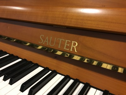 Sauter 112 Kirsche Eibe von 1991 in Kirschbaum satiniert