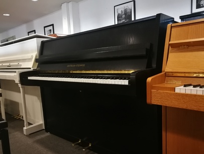 Grotrian-Steinweg 112 von 1983 in Schwarz satiniert