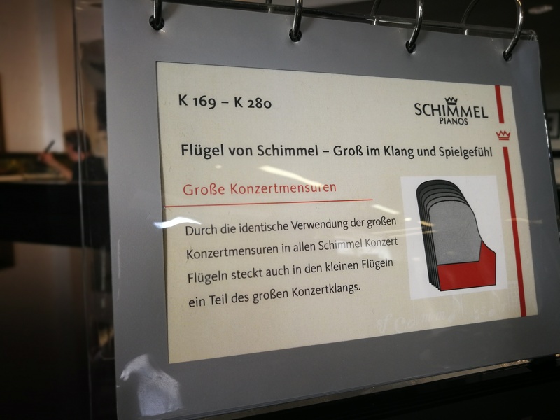 Schimmel K 230 Tradition von 2008 in Schwarz poliert