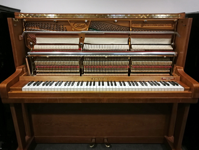Ibach 124 von 1930 in Holz satiniert