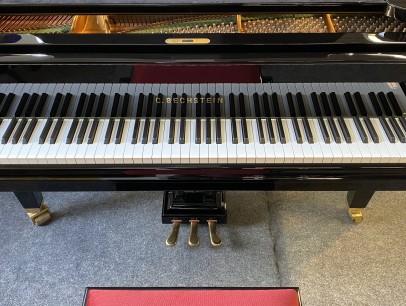 Bechstein B 210 von 2007 in Schwarz glänzend