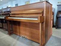 Grotrian-Steinweg 114 Klassik von 1993 in Nussbaum satiniert