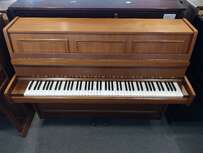Grotrian-Steinweg 110M AD von 1978 in Nussbaum satiniert